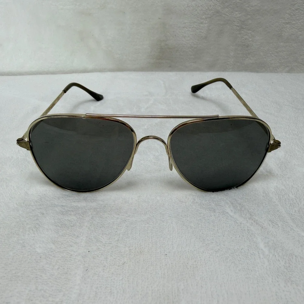 VTG Foster Grant FF77‎ Aviator Sunglasses Gold Metal Frame Gray Lens USA  Mens